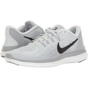 light grey nike shoes